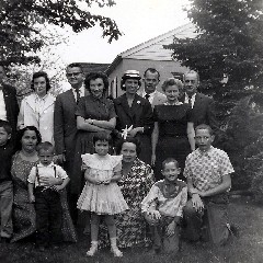 Leon Fry; Bruce, Julia (Judy) Kish Dorrough; Joan (Joanne), George Dorrough; Della Marie Dorrough; Floyd Modie; Jim, Thelma, Jeff Fry; Sally, Joy, Don, Tony Sayger